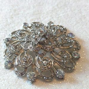 Vintage Style Rhinestone Brooch Sparkle